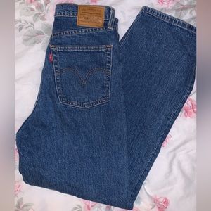 Levis ribcage straight